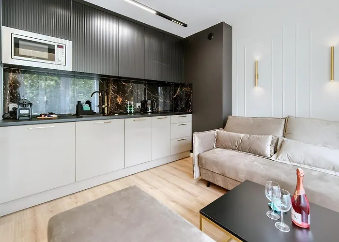 A&j Aparts Ii Apartment *