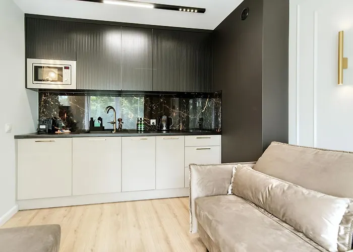 A&j Aparts Ii Apartment